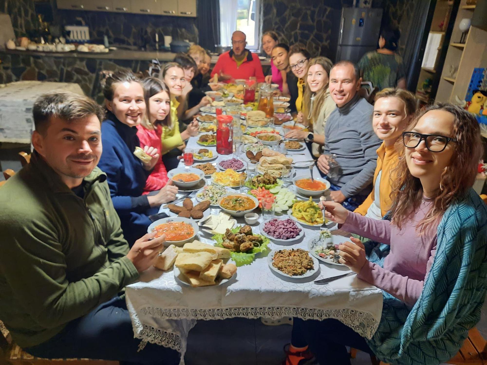 Guesthouse "Megi" Mestia Buitenkant foto
